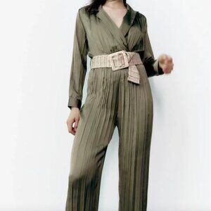 EUC Olive Green Zara Classy Belted Longsleeve Satin-Like Jumpsuit Size Medium
